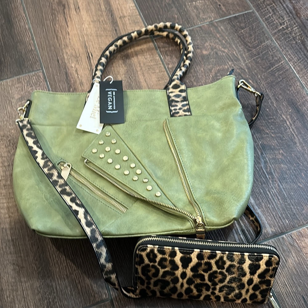 Purse and wallet